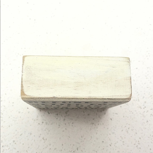 Wall/Desk Accessory - Picture 3 of 6